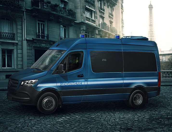 Armored-Sprinter-Police