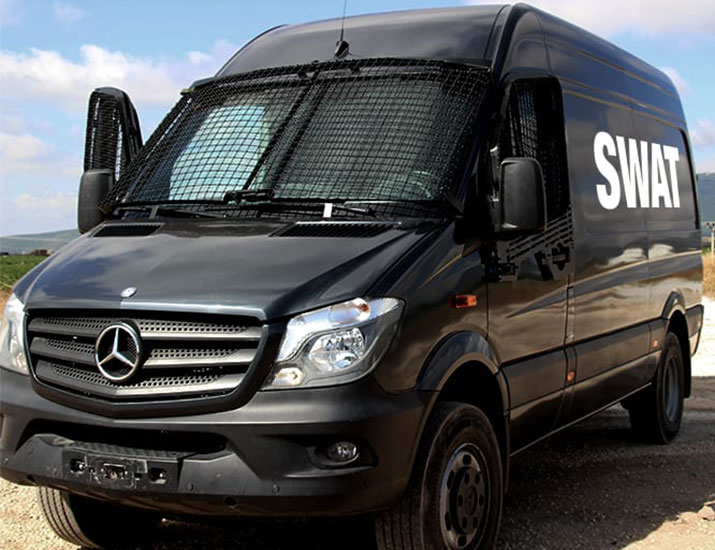 Armored-Sprinter-SWAT